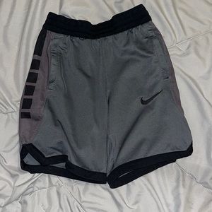 BOYS Dry Grey Nike Basketball Shorts. Size S.